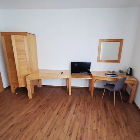 Lodenica Penzión pre hostí 3*